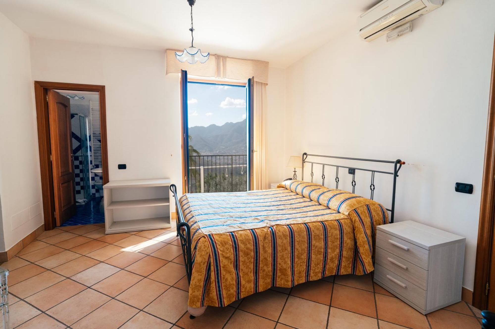 Villa Al Rifugio Cava De' Tirreni Luaran gambar