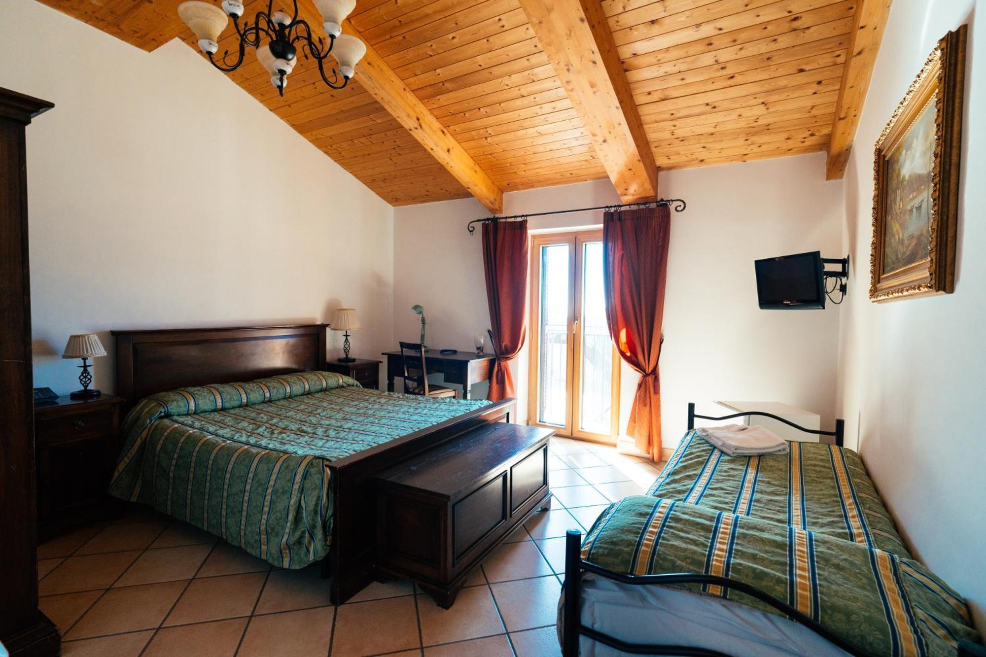Villa Al Rifugio Cava De' Tirreni Luaran gambar