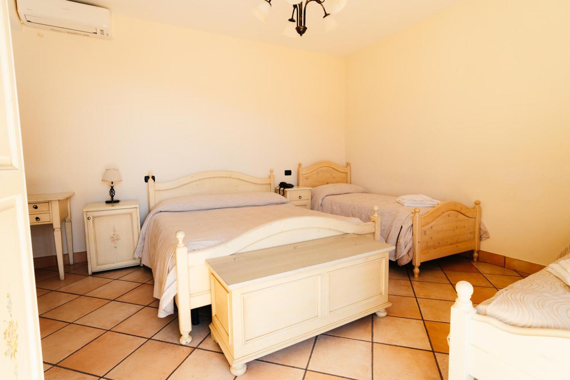 Villa Al Rifugio Cava De' Tirreni Luaran gambar