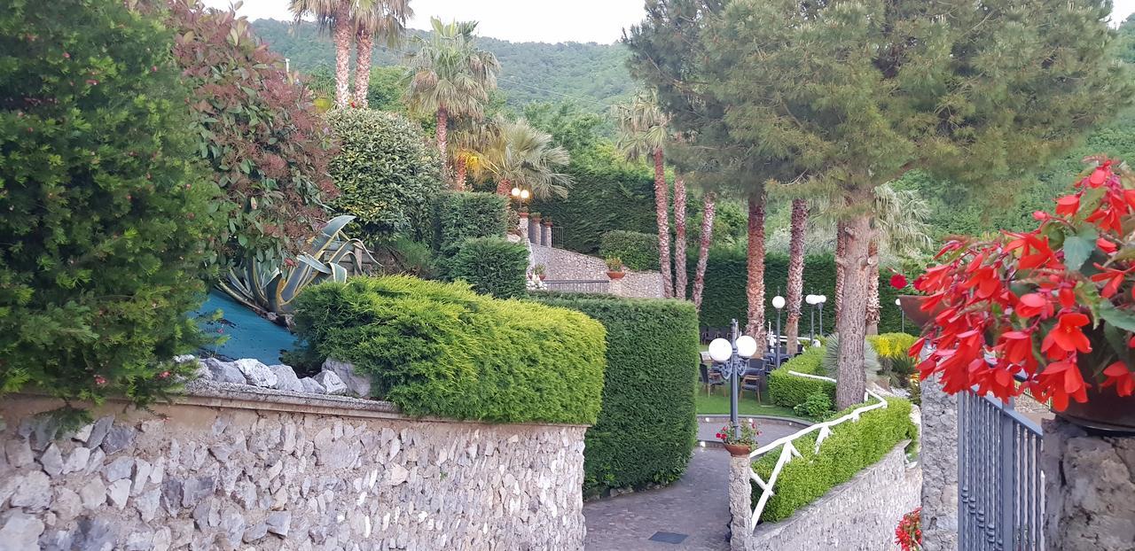 Villa Al Rifugio Cava De' Tirreni Luaran gambar