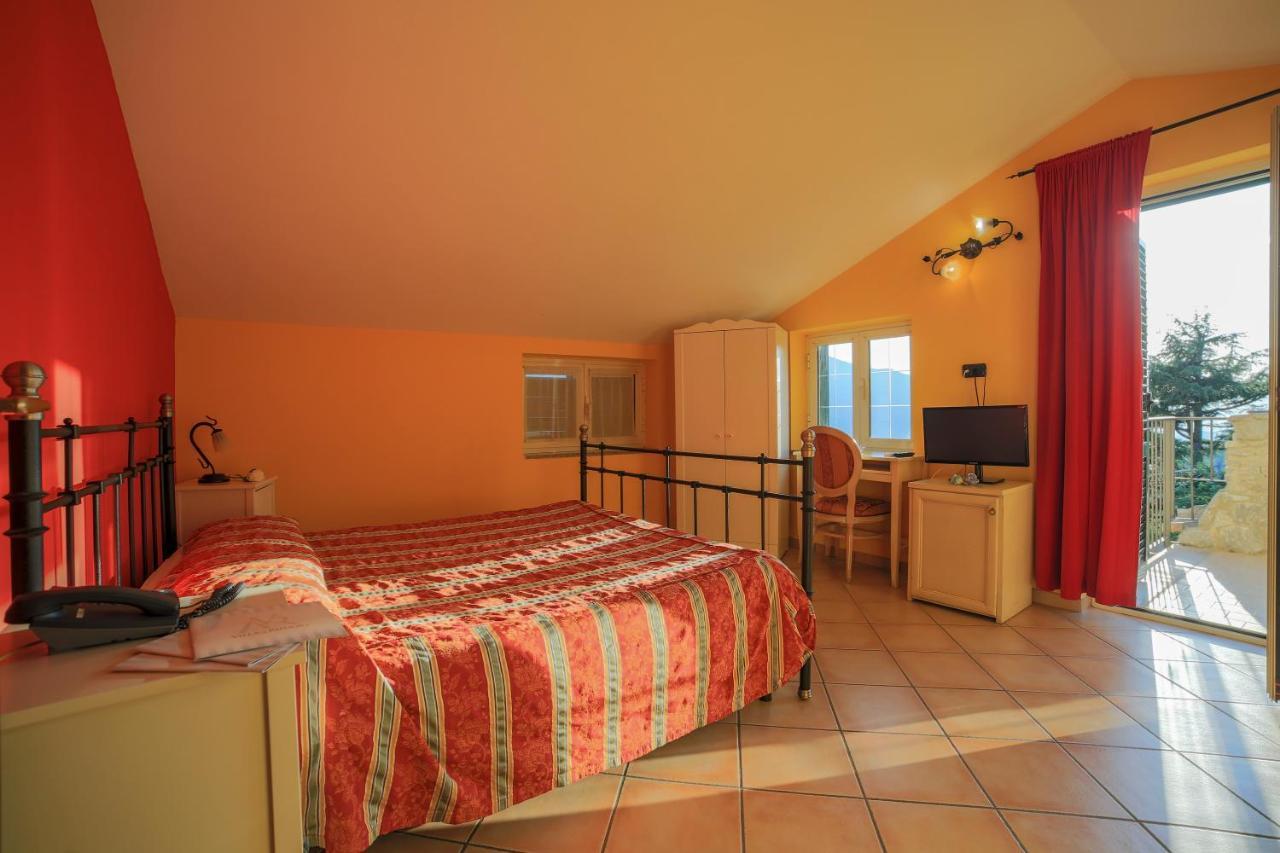 Villa Al Rifugio Cava De' Tirreni Luaran gambar
